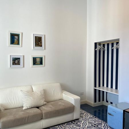Gramsci 16 Hotel Nápoly Kültér fotó