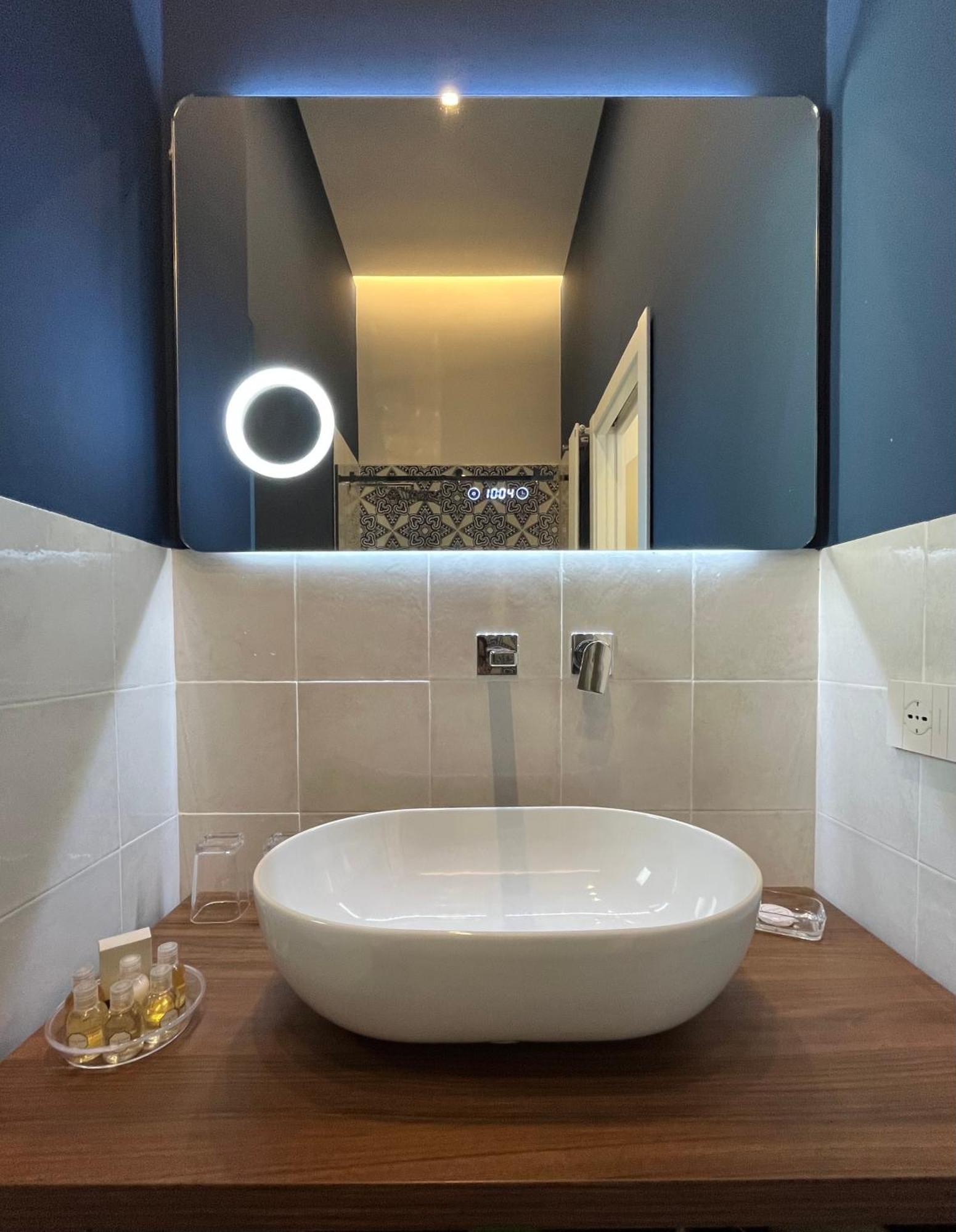 Gramsci 16 Hotel Nápoly Kültér fotó