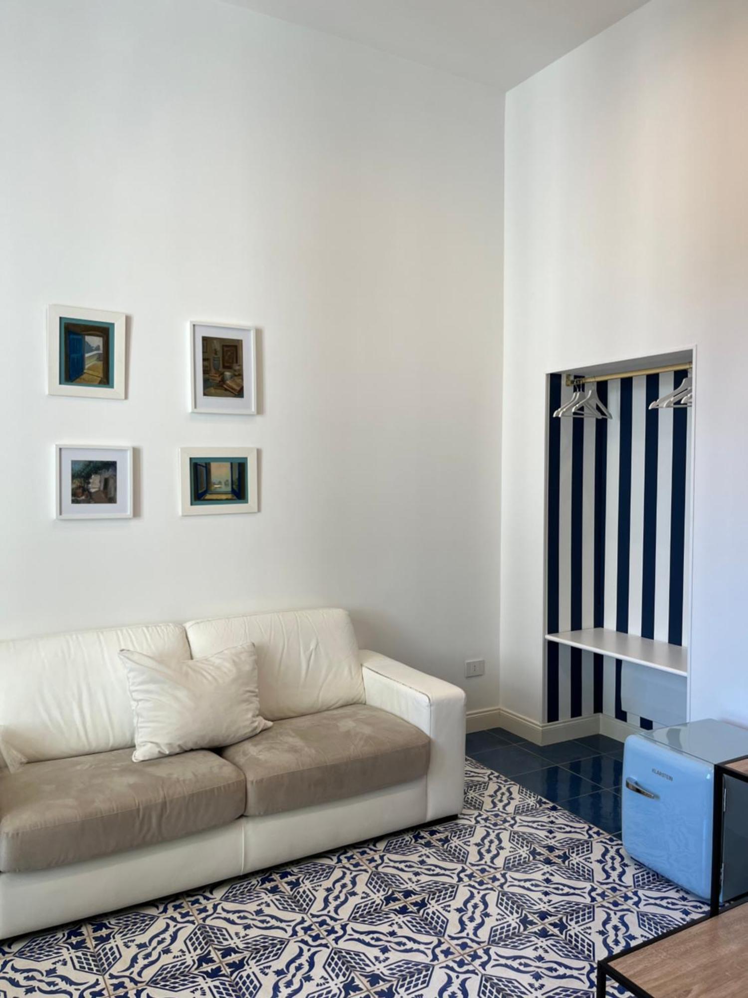 Gramsci 16 Hotel Nápoly Kültér fotó