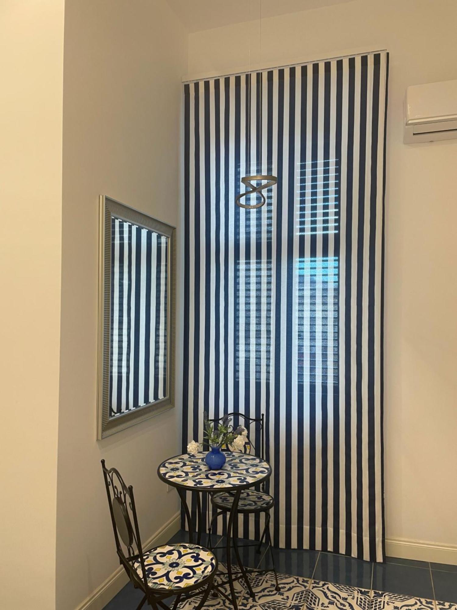 Gramsci 16 Hotel Nápoly Kültér fotó